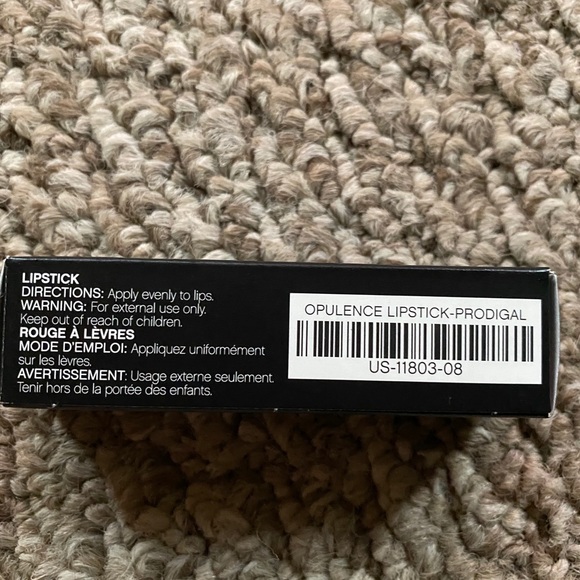 Lipstick- Prodigal (Pearly Peach) - Picture 1 of 2